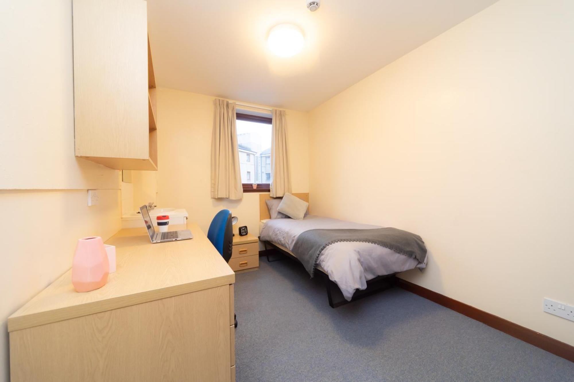 エディンバラJoivy Economy 4 And 5 Bed Flats, Close To Old Town And Royal Mile - Adults Onlyアパートメント エクステリア 写真