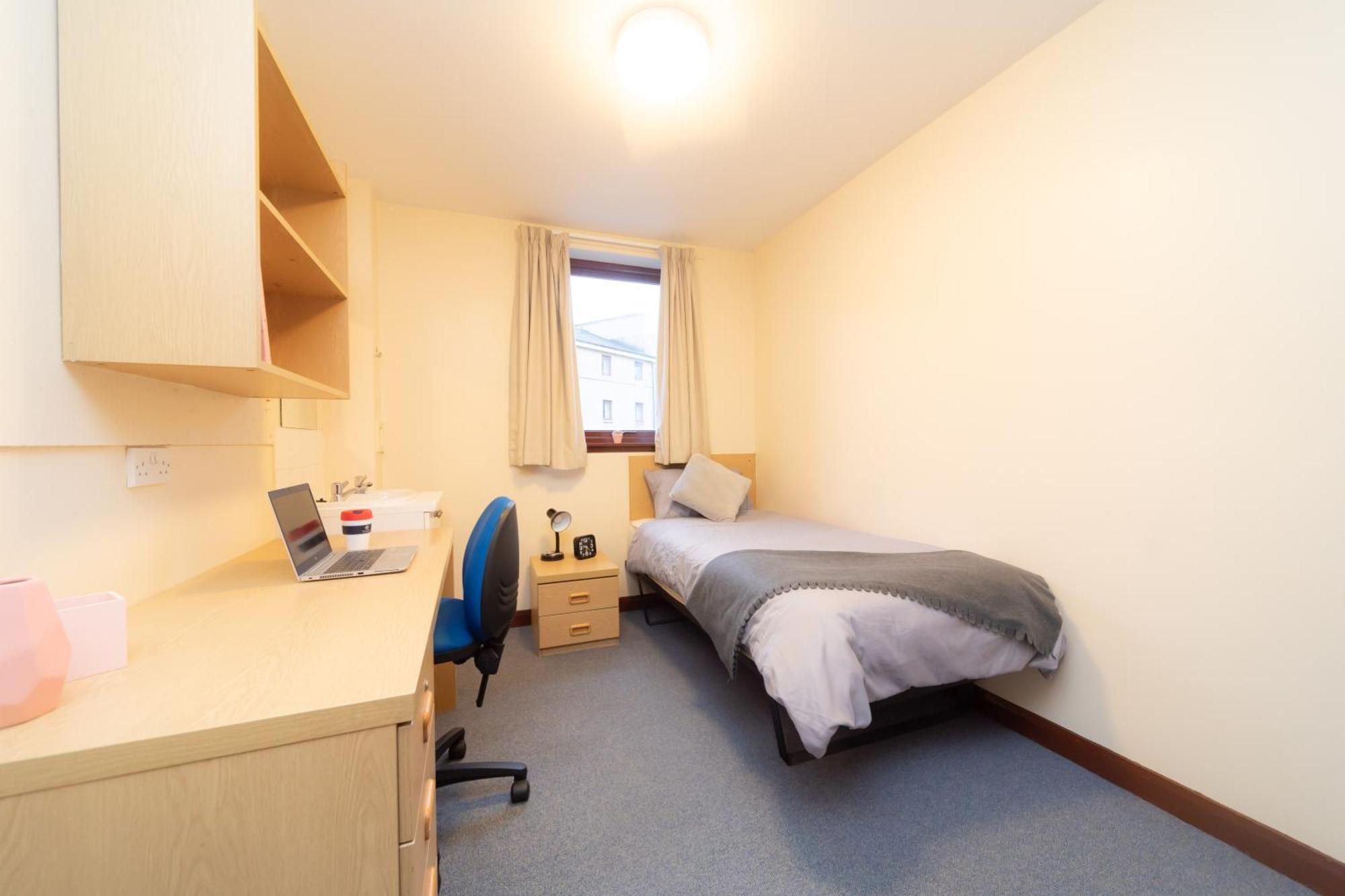 エディンバラJoivy Economy 4 And 5 Bed Flats, Close To Old Town And Royal Mile - Adults Onlyアパートメント エクステリア 写真